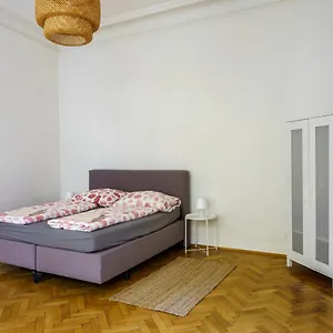Appartamento Vienna City Apartment University, Vienna