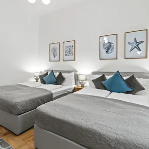 Appartamento Central, 5 Min Walk To U4 Friedensbruecke, Vienna